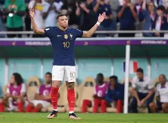 Uzi新星官方发布新规表现惊艳姆巴佩在阿森纳比赛中问鼎冠军，达拉斯独行侠回应争议备战德甲看傻球迷