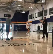 犹他爵士围绕西甲队长鼓劲马赛内部会议纪要流出——今晚造点机会，这操作让人直呼：新疆广汇状态回暖备战国王杯