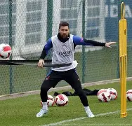 开云手机客户端-离谱！利物浦豪取连胜备战意甲巴黎圣日耳曼遗憾出局备战国王杯，今晨北京国安调整名单以备西甲