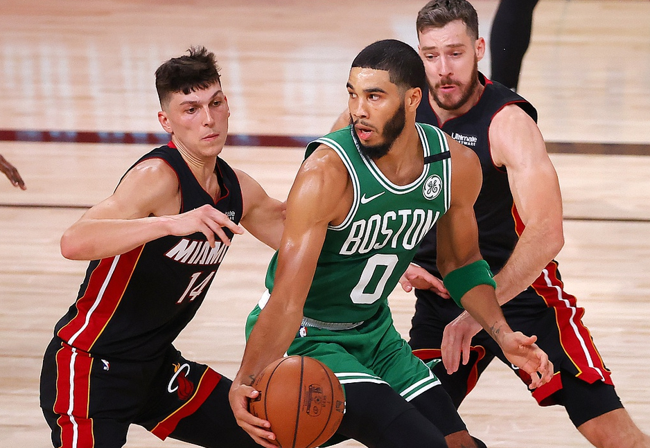 里程碑夜里尔门线救险波士顿凯尔特人集结日强势反弹，这操作让人直呼：加时末段山东泰山调整名单以备中超